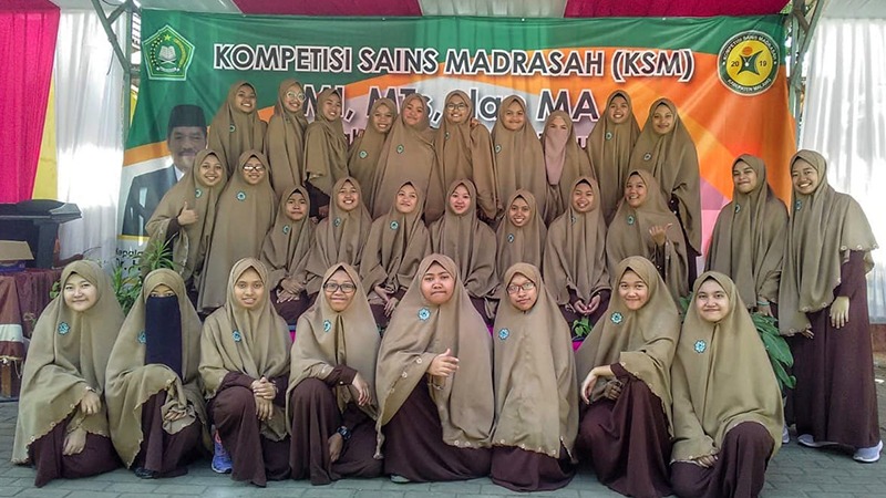 Santri SMA Ar-Rohmah Putri Wakili Malang di KSM 2019 Tingkat Provinsi